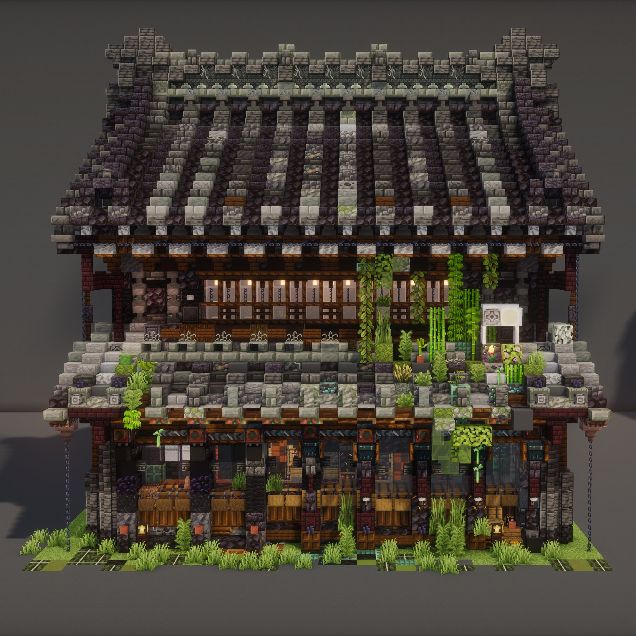 苔むした和風建築２軒目